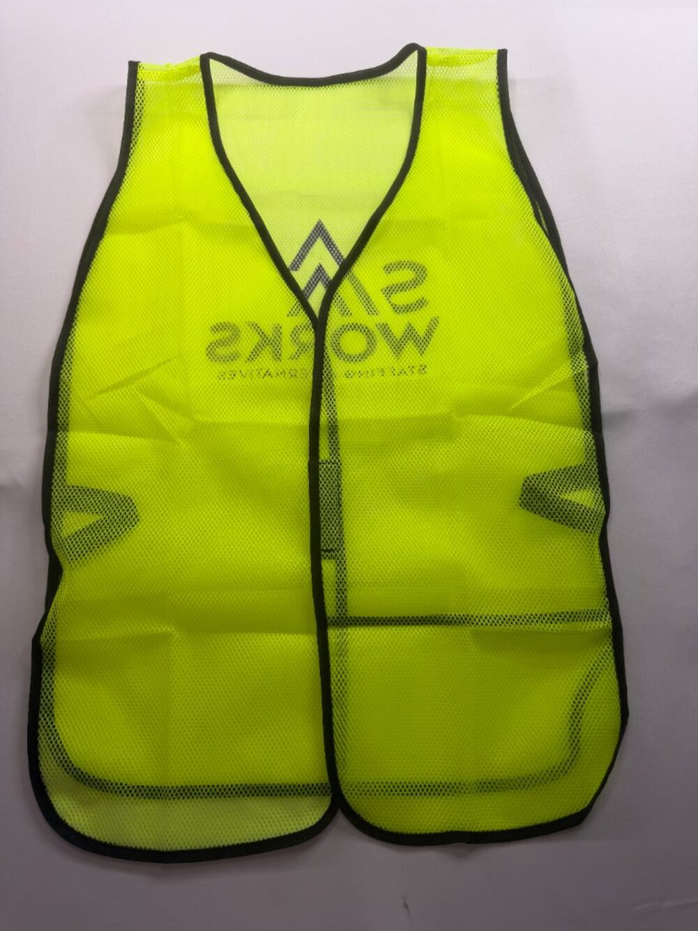 High Visibility Mesh Safety Vest Neon Green Universal Size Adjustable Work - Picture 2 of 3